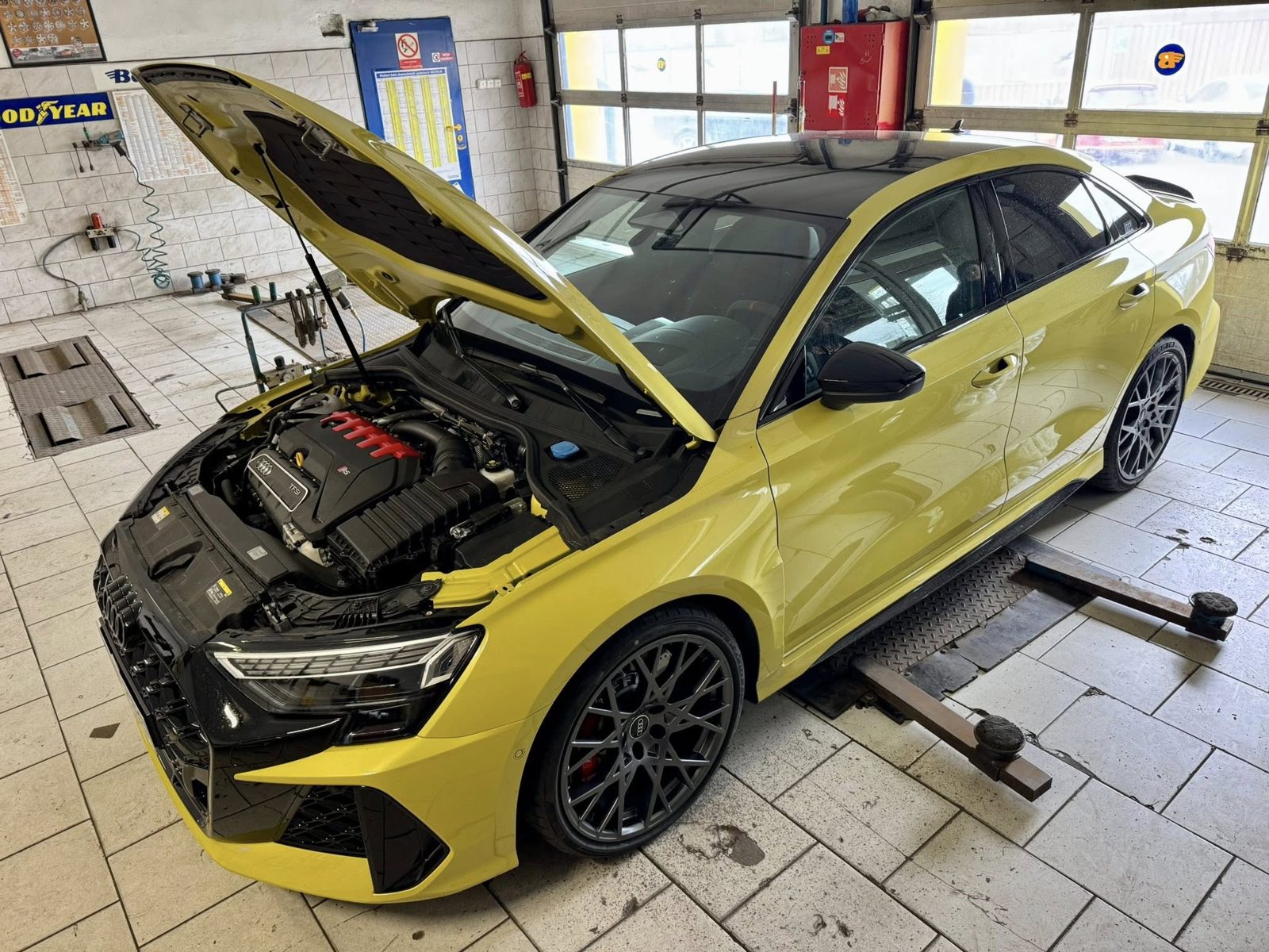 Servis motoru Audi RS3 – autoservis AUTO BOUŠKA Roudnice