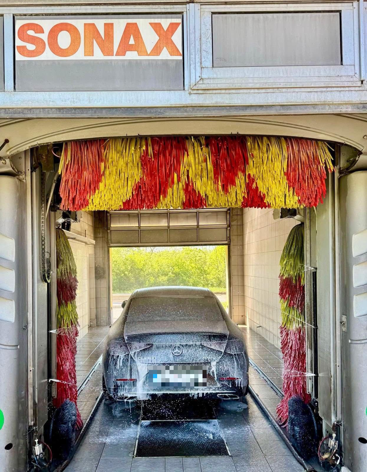 Mytí vozu v automatické myčce SONAX – AUTO BOUŠKA Štětí