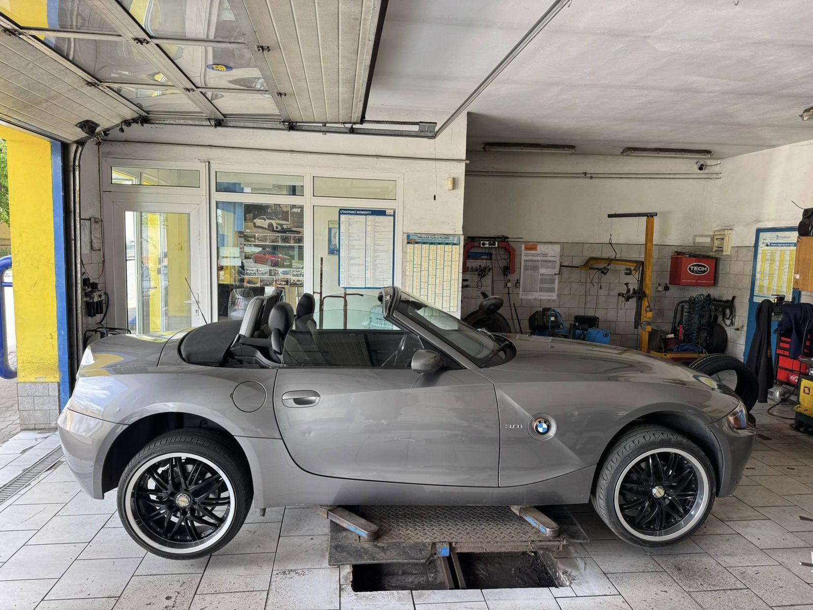Detail litého alu kola s pneumatikou – pneuservis AUTO BOUŠKA